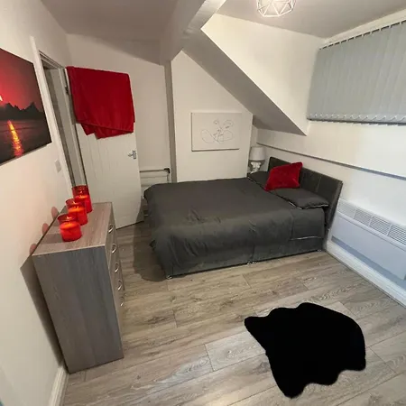 Remarkable 1-bed In Leeds *