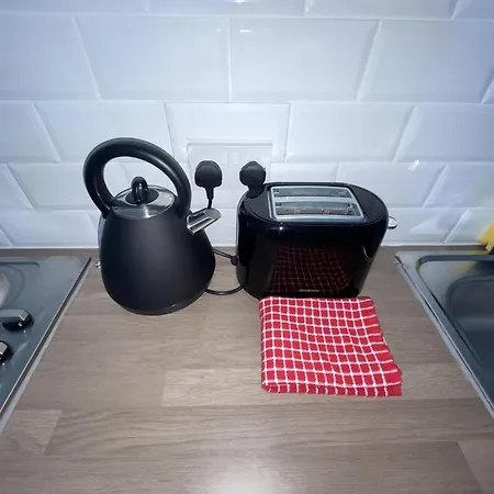 Remarkable 1-bed In Leeds شقة ليدز